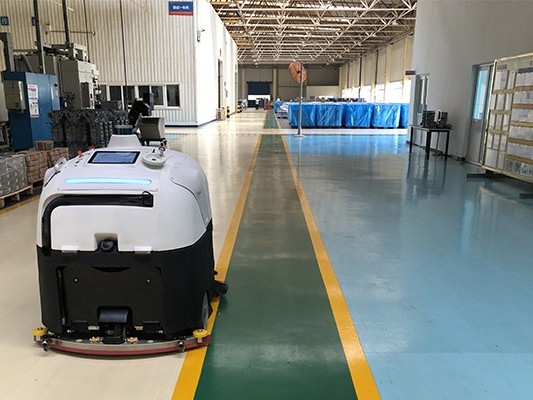 高鐵站清潔大作戰(zhàn)，坦力無人駕駛自動洗地機“救場”