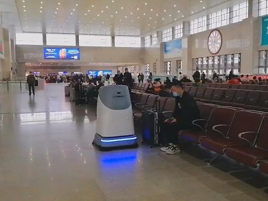 當(dāng)高鐵站遇上坦力無人駕駛洗地車，奇跡發(fā)生了！