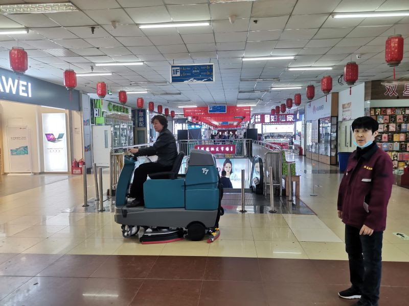 洗地機(jī)出現(xiàn)水流異常，別慌！