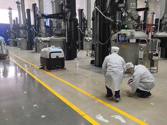 驚！電子廠拖把 “闖禍”，坦力無(wú)人駕駛洗地機(jī)器人 “力挽狂瀾”