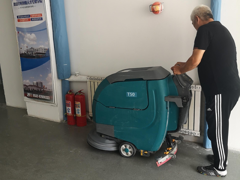 啤酒廠車間如何保持潔凈衛(wèi)生？看洗地機大顯神威