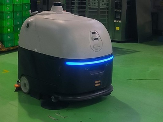 乳業(yè)車間轉(zhuǎn)型：坦力掃地機(jī)器人助力，人力精簡(jiǎn)效益升