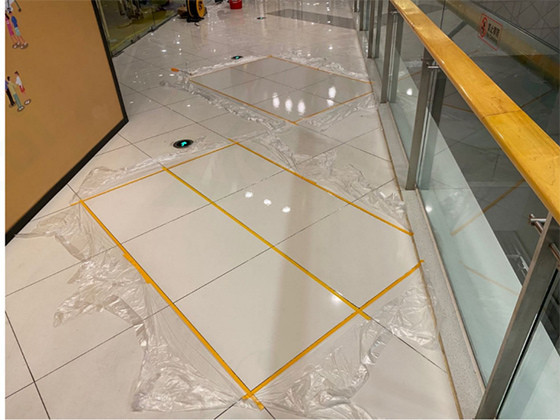 商場瓷磚地面有險(xiǎn)，維新保養(yǎng)需謹(jǐn)慎