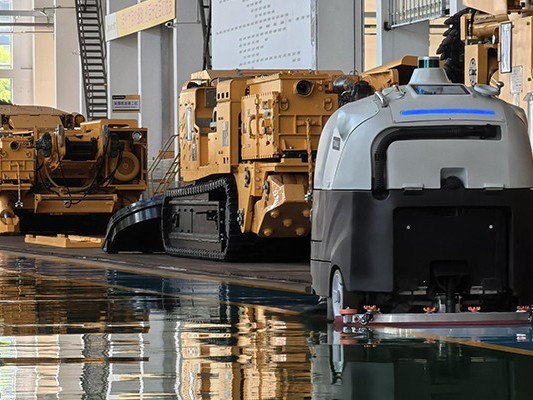 坦力工業(yè)自動清潔機(jī)器人：嘿，清潔生產(chǎn)的超棒搭子！