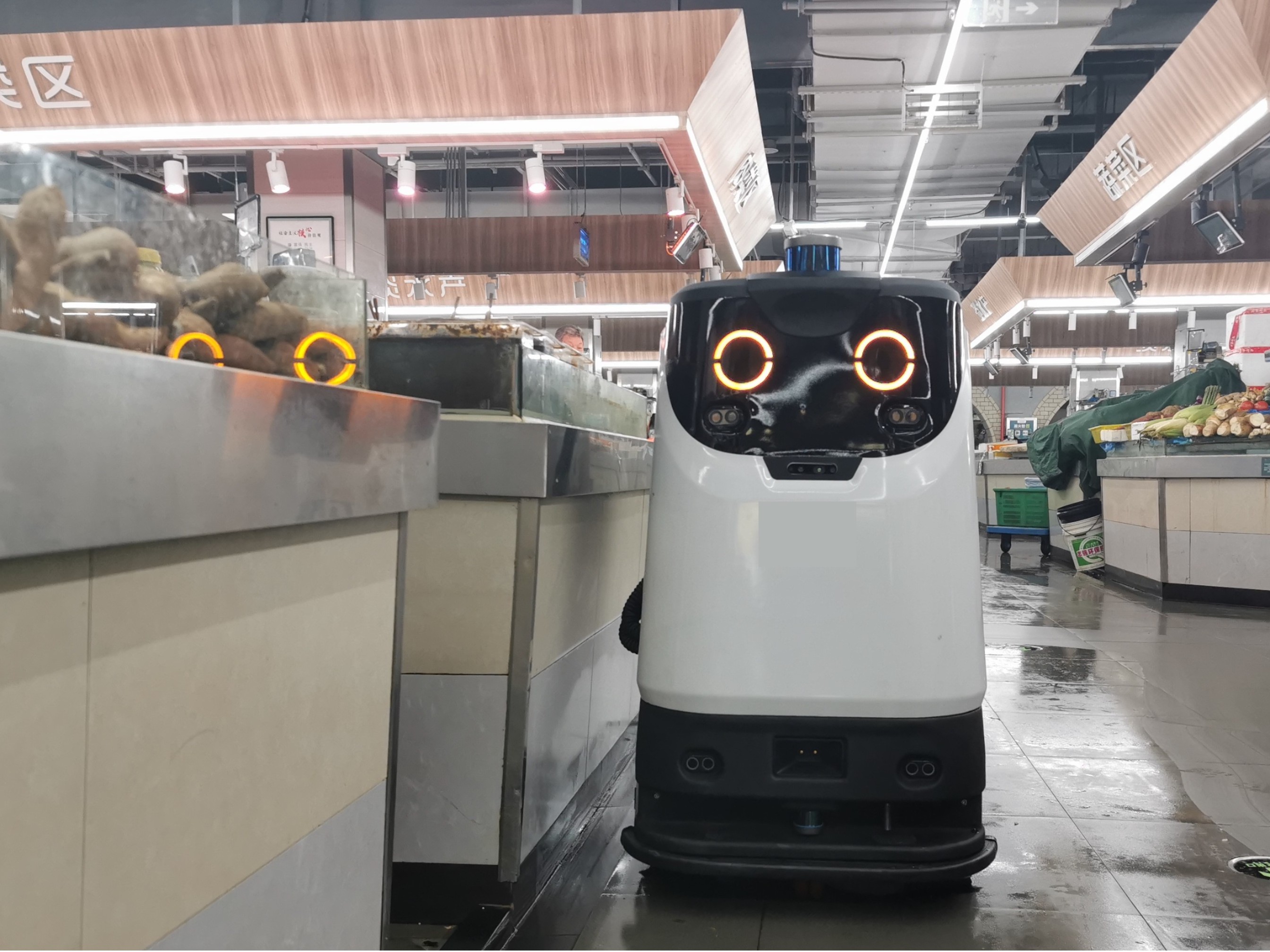 科技賦能潔凈盛會(huì)！坦力無(wú)人洗地機(jī)為全運(yùn)會(huì)筑牢智慧清潔防線(xiàn)