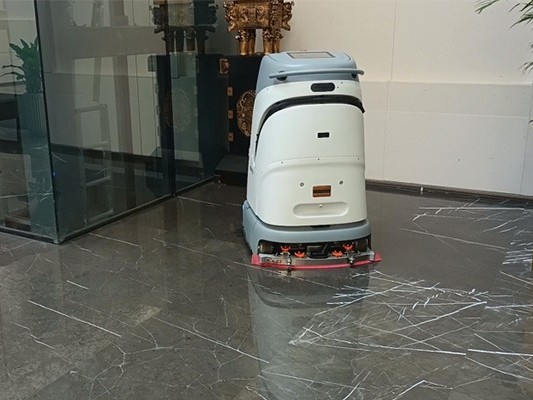 電影票房大賣(mài)，坦力無(wú)人洗地機(jī)器人也 “開(kāi)掛”，國(guó)產(chǎn)雄起